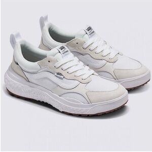 Vans UltraRange Neo VR3 Shoe
Women 9.5 US  Mens 8.0 US